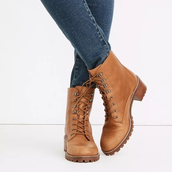 Madewell The Julien Lace-Up Lugsole Boot in Leather NA906 - Picture 2 of 7